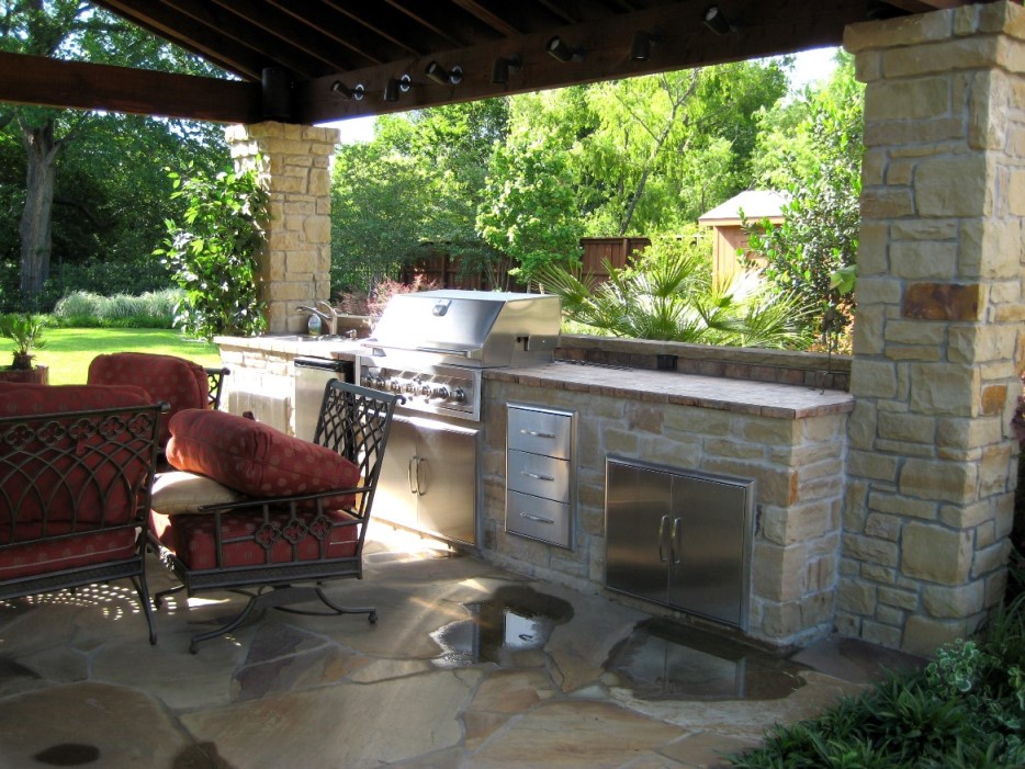 Outdoor kitchen sm